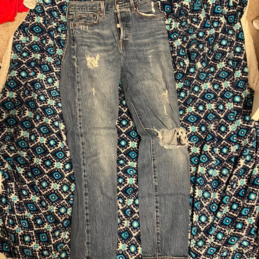 ADORABLE LEVIS